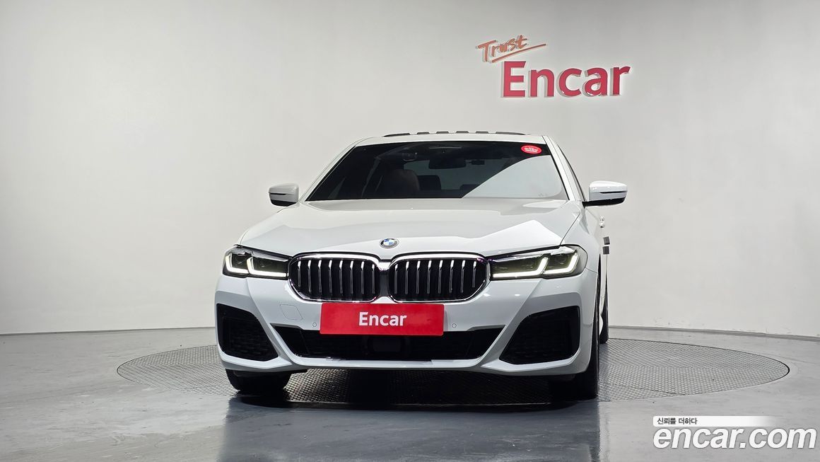 BMW 5-Series 530i M Sport Package, 2022