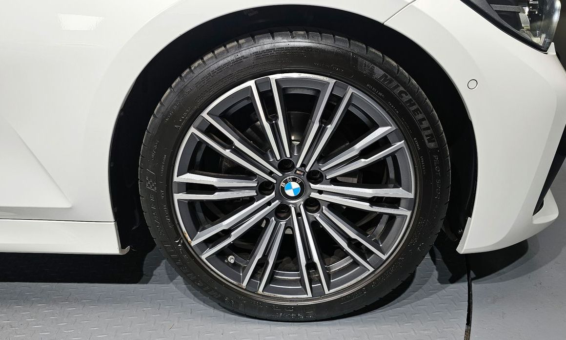 BMW 3-Series 320i M Sport, 2022