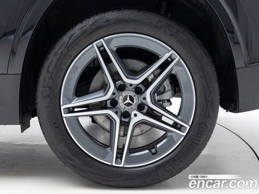 Mercedes-Benz GLA-Class GLA250 4MATIC, 2025