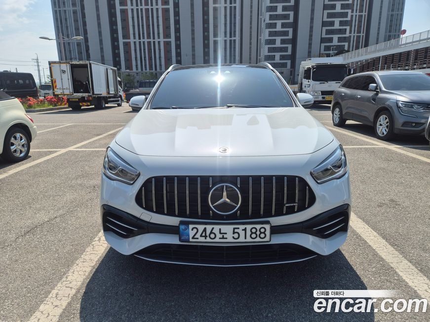 Mercedes-Benz GLA-Class GLA45 AMG 4MATIC+, 2021