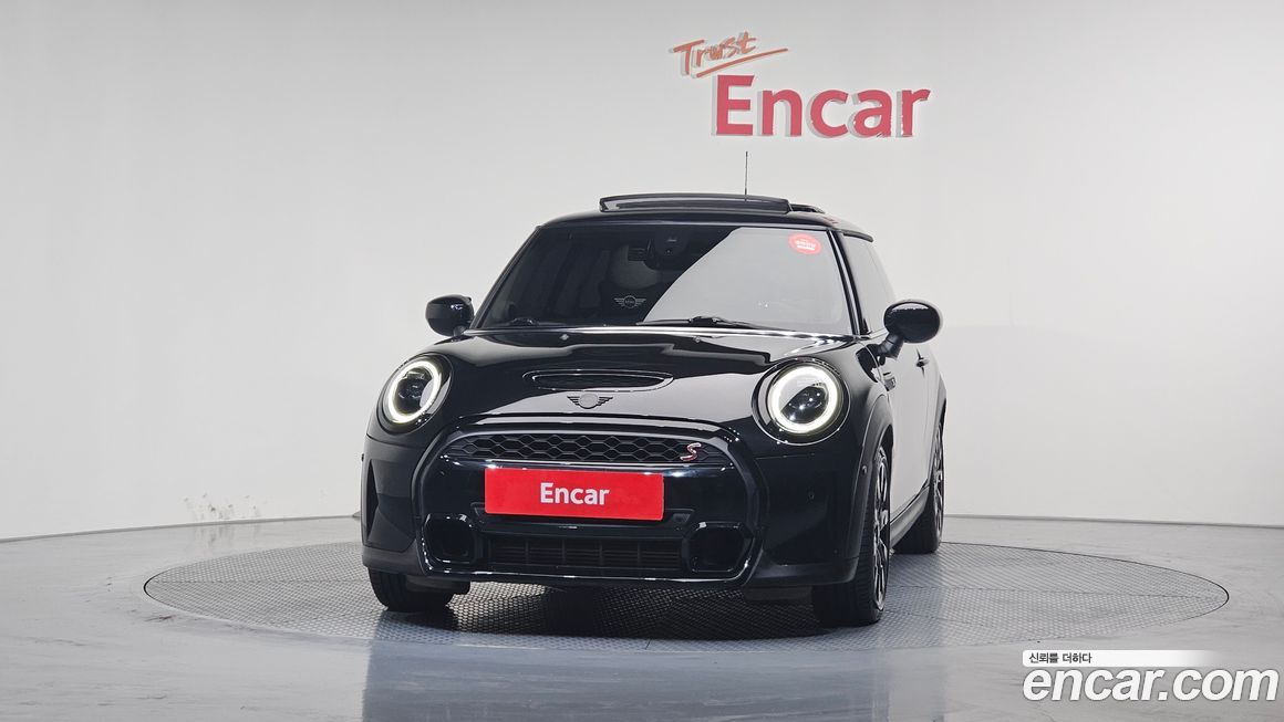 Mini Cooper Classic, 2023