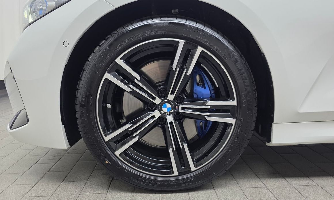 BMW 3-Series 320i M Sport, 2026