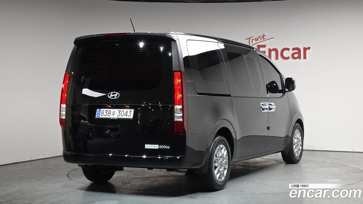 Hyundai Staria Cargo 5-Seater, 2025