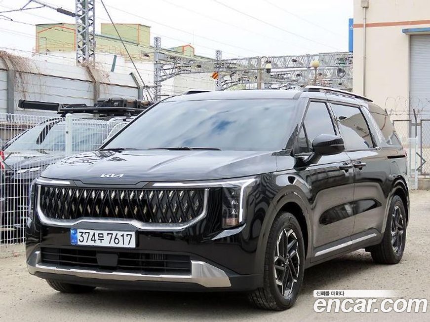 Kia Carnival 9-Seater Noblesse, 2025