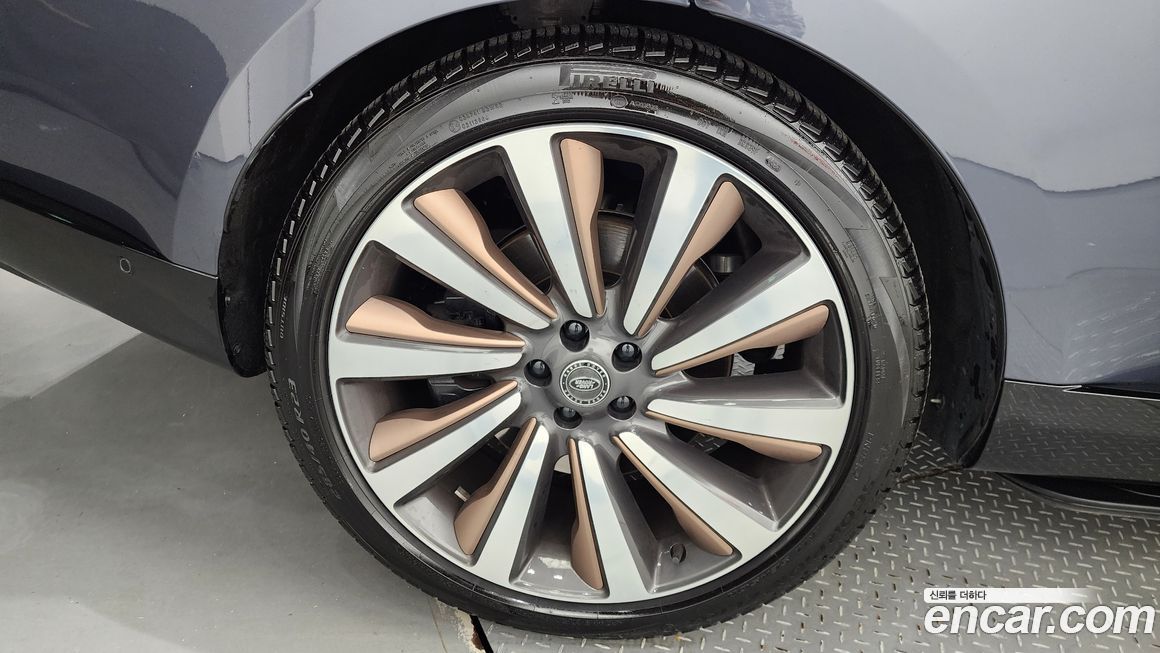 Land Rover Range Rover P615 SV LWB, 2024