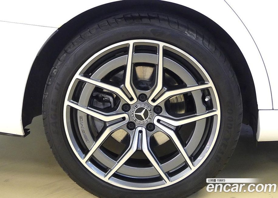 Mercedes-Benz E-Class E220d 4MATIC AMG Line, 2022