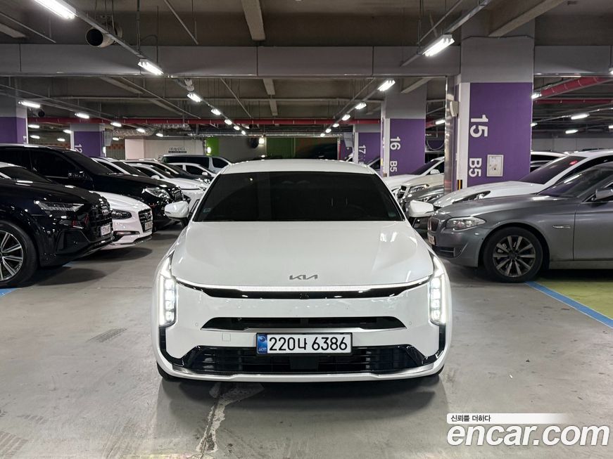Kia K8 2.5 Gasoline 2WD, 2025