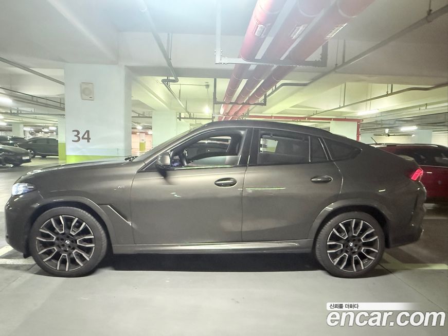 BMW X6 xDrive40i M Sport, 2024