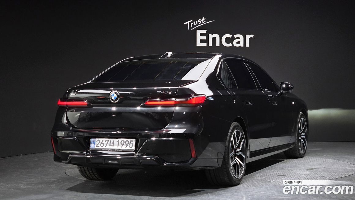 BMW 7-Series 740d xDrive M Sport, 2025