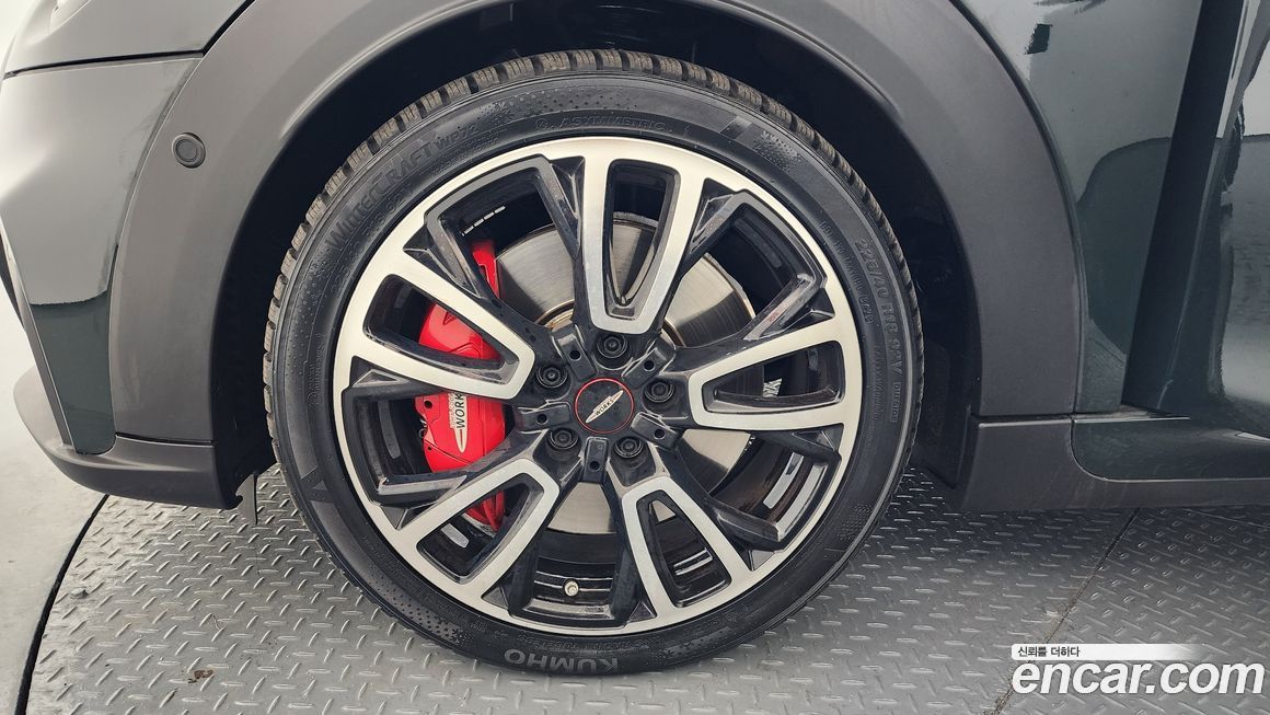 Mini Cooper JCW, 2024