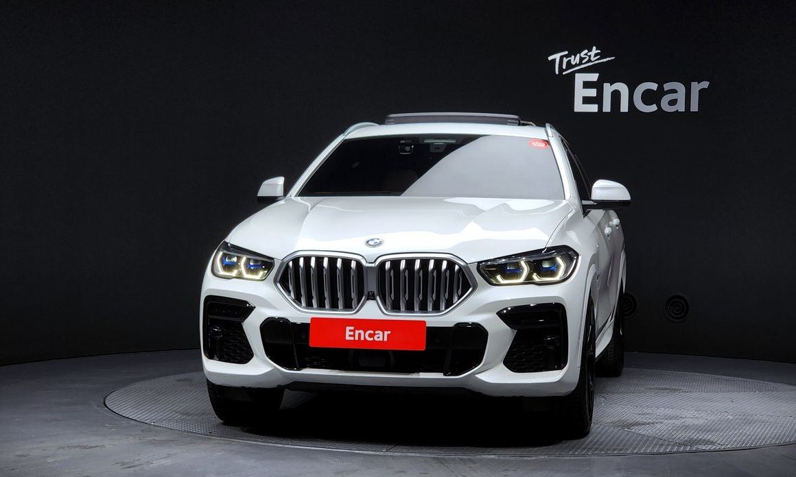 BMW X6 xDrive40i M Sport, 2022