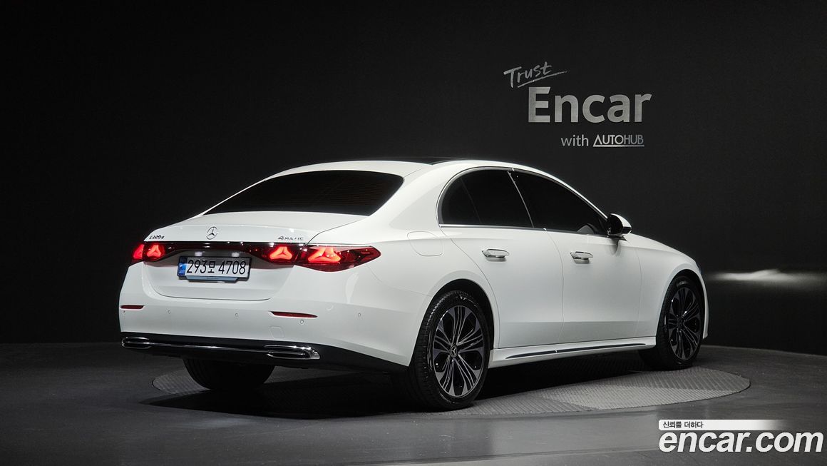 Mercedes-Benz E-Class E220d 4MATIC Exclusive, 2024