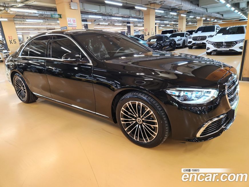 Mercedes-Benz S-Class S350 d 4MATIC, 2025