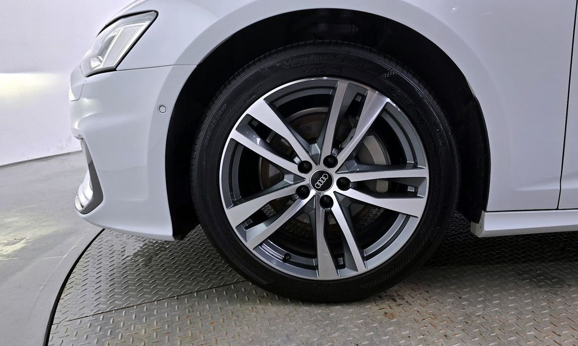 Audi A6 45 TFSI Quattro Premium, 2022