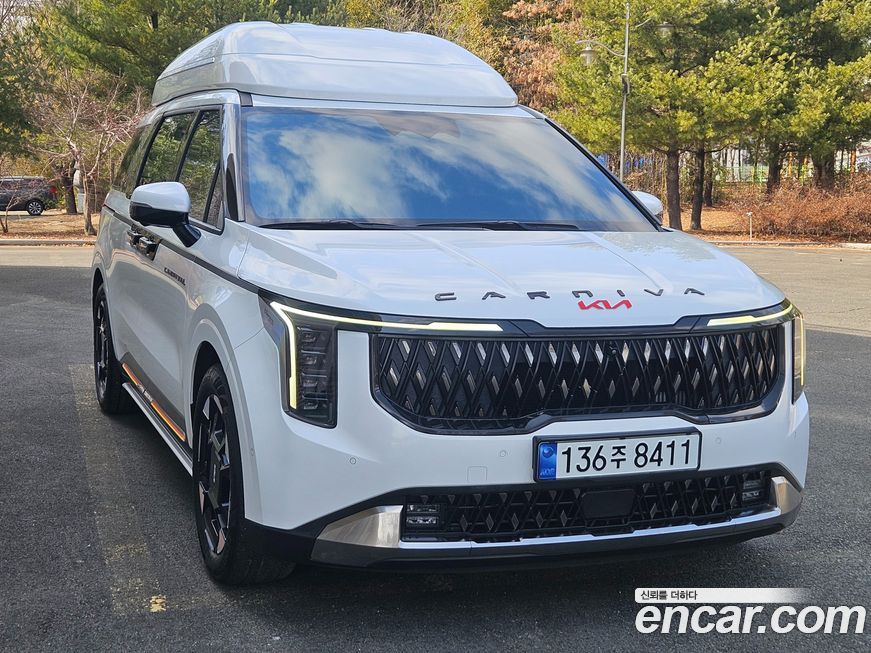 Kia Carnival 9-Seater Hi Limousine, 2024