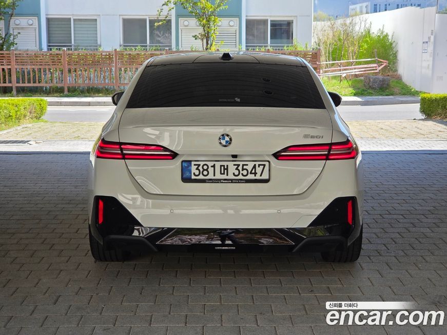 BMW 5-Series 520i M Sport, 2025