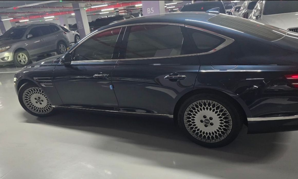 Genesis G80 Gasoline 2.5 Turbo AWD, 2022