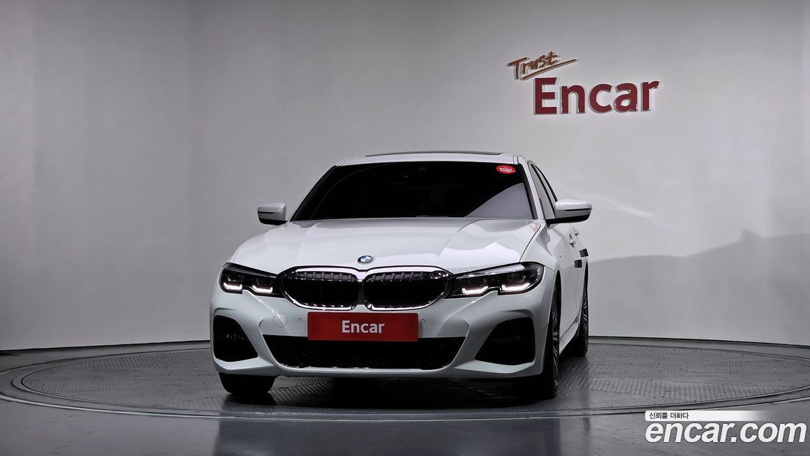 BMW 3-Series 320i M Sport, 2022