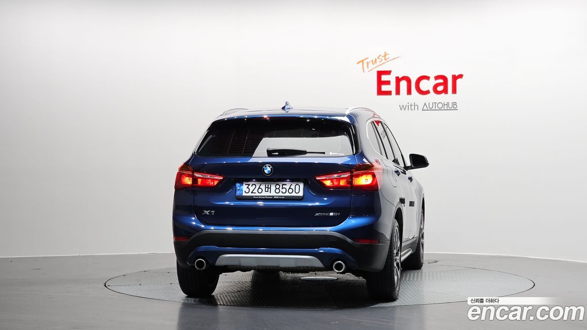 BMW X1 xDrive 20i xLine, 2022