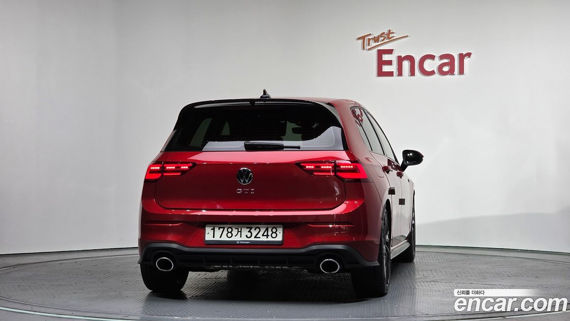 Volkswagen Golf 2.0 GTI, 2022