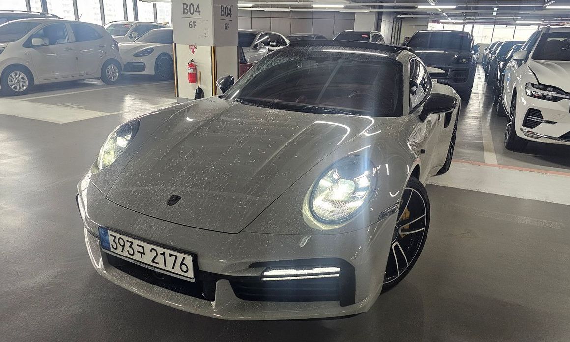 Porsche 911 Turbo S, 2022