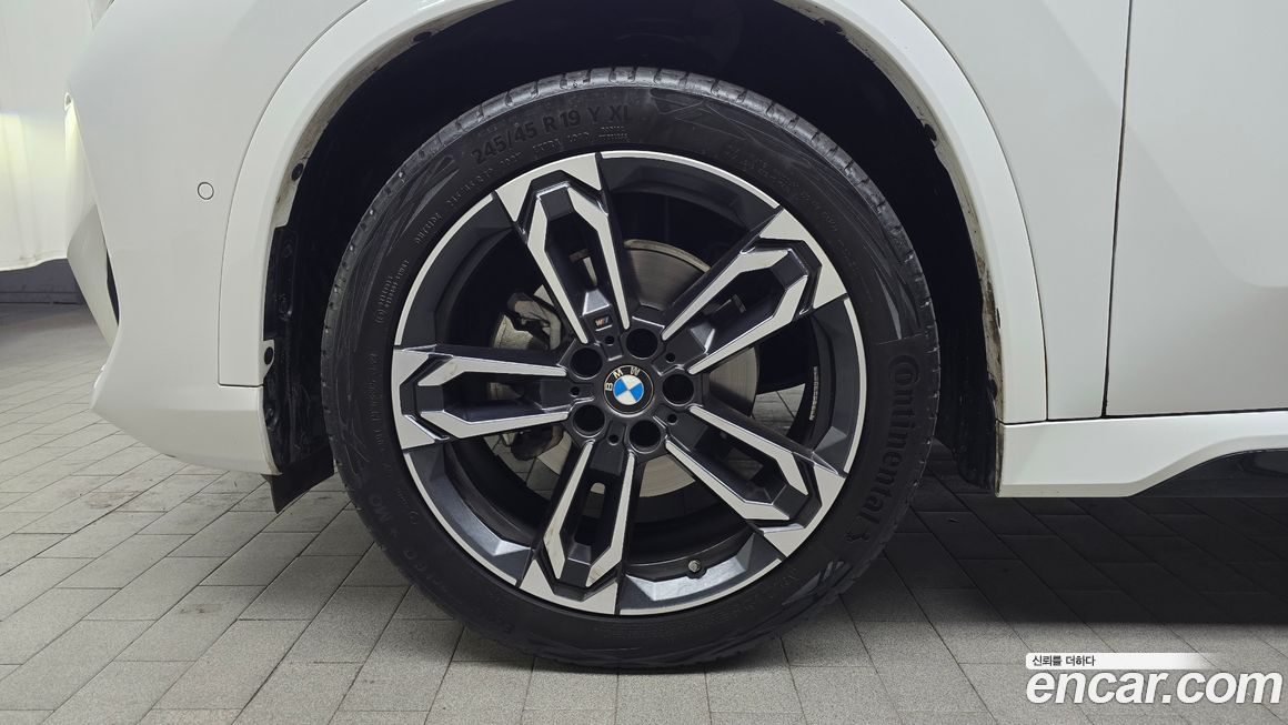 BMW X1 sDrive 20i M Sport, 2023