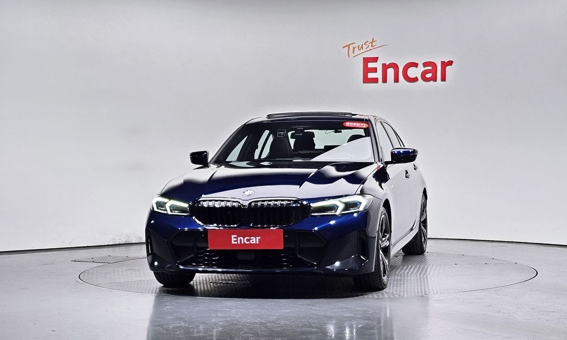 BMW 3-Series 320i M Sport, 2025