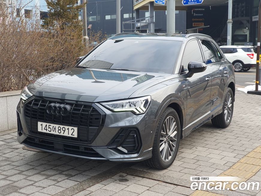 Audi Q3 40 TFSI Quattro Premium, 2025