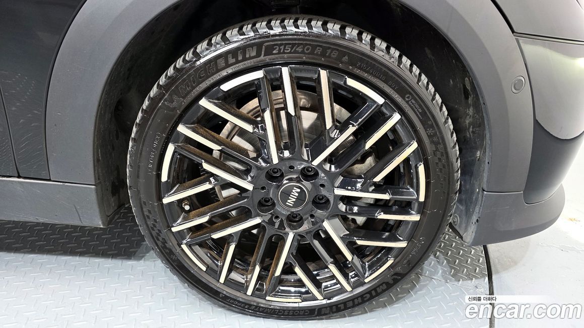 Mini Cooper 5 Door Favoured, 2025