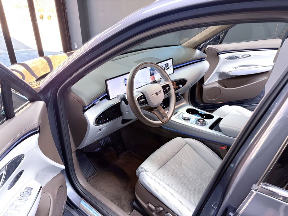 Genesis GV70 2.5T Gasoline 2WD, 2025