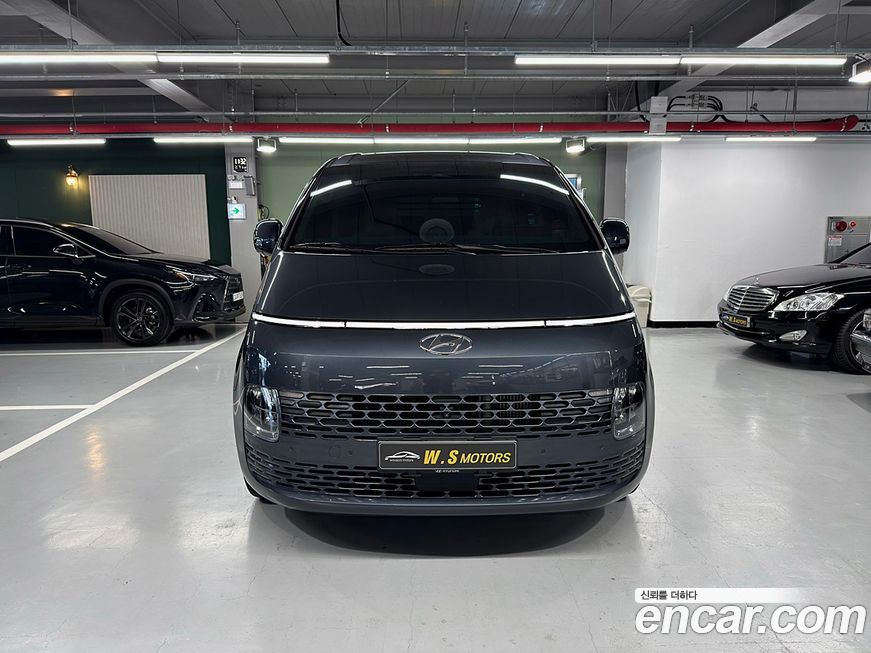 Hyundai Staria Cargo 5-Seater, 2024