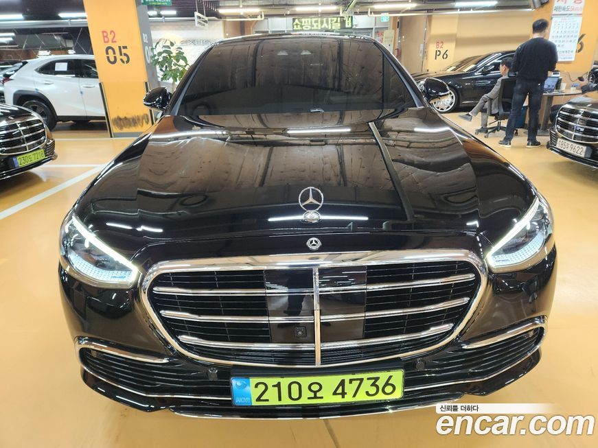 Mercedes-Benz S-Class S350 d 4MATIC, 2025