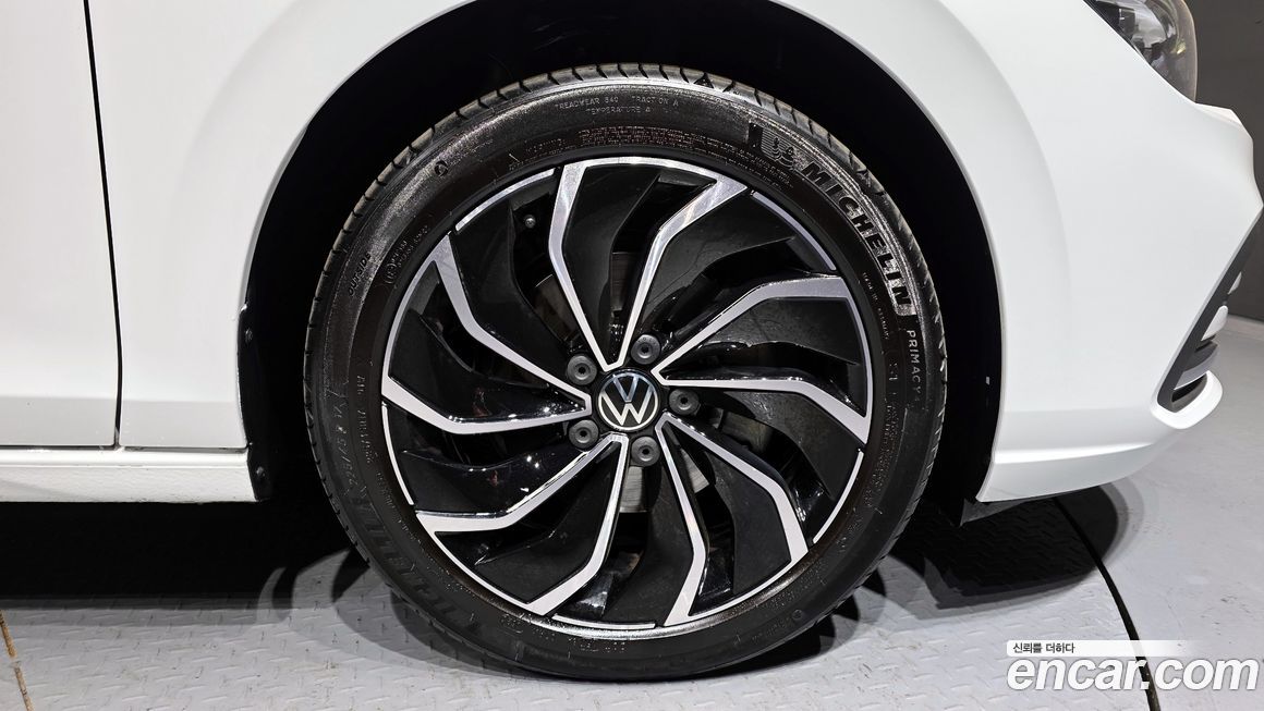 Volkswagen Golf 2.0 TDI Prestige, 2024