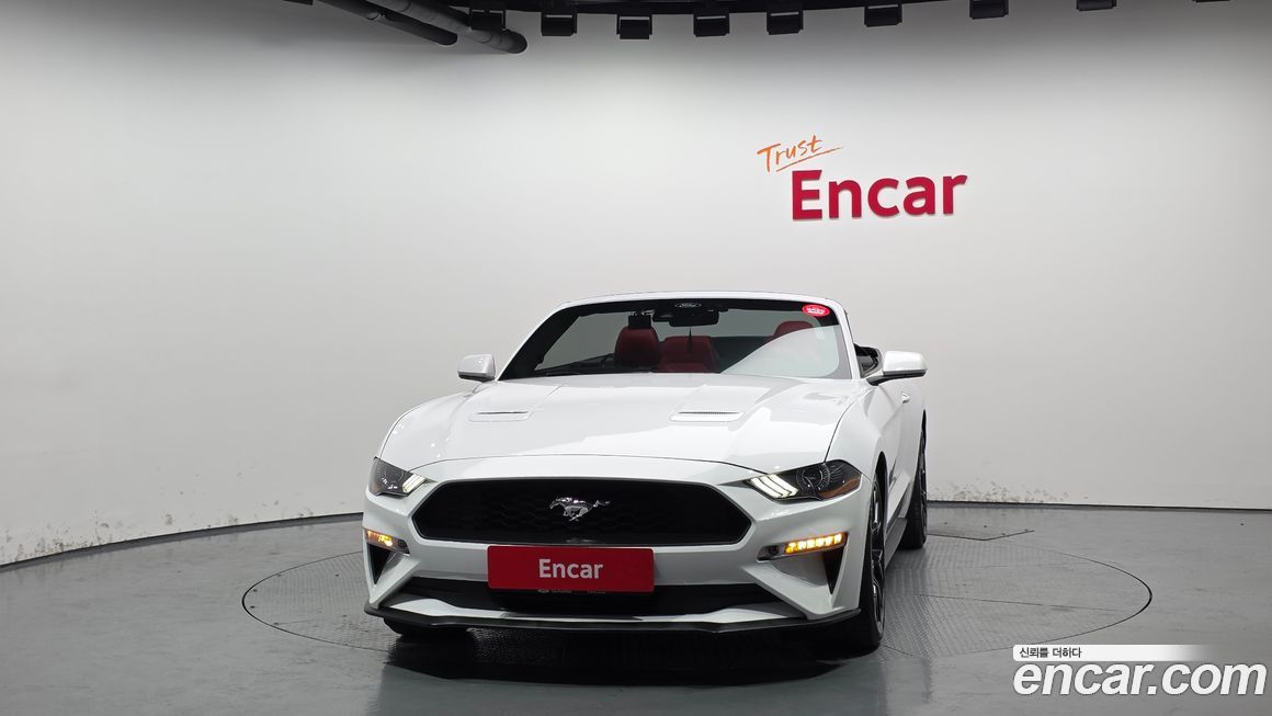 Ford Mustang Convertible, 2021