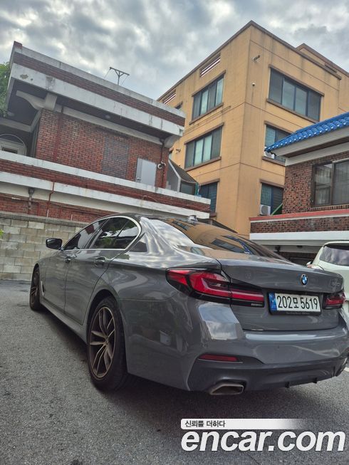 BMW 5-Series 520i M Sport, 2022