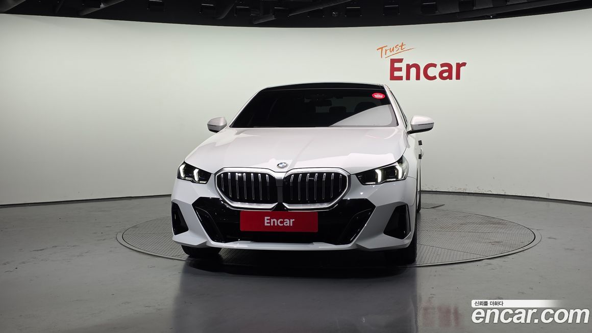 BMW 5-Series 530i xDrive M Sport, 2024