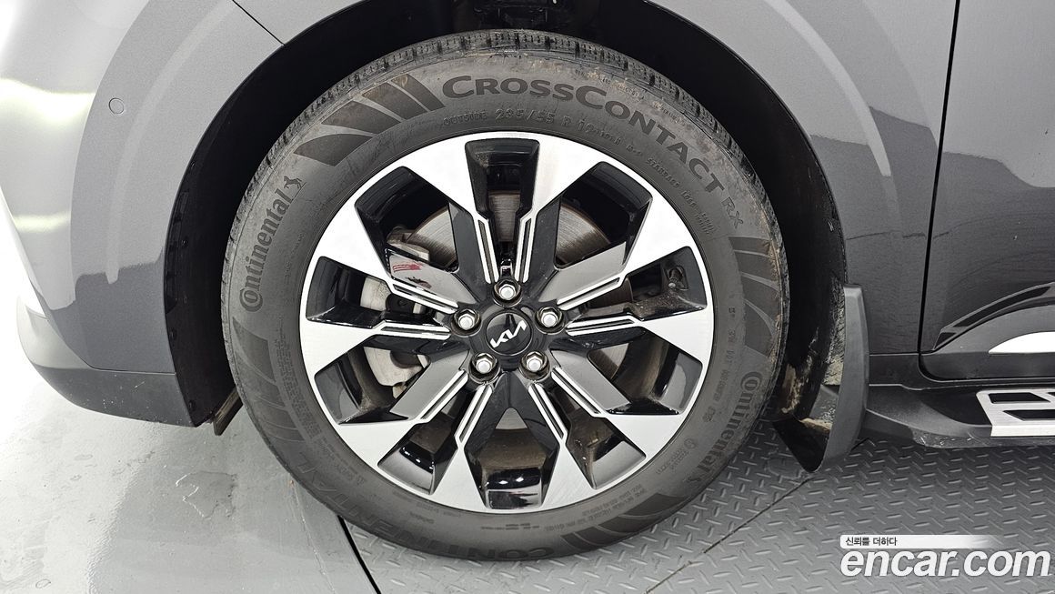 Kia Carnival 9-Seater Signature, 2023