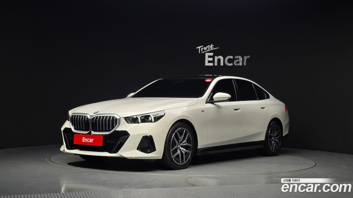 BMW 5-Series 520i M Sport, 2024