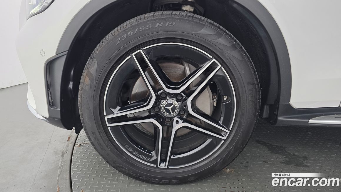 Mercedes-Benz GLC-Class GCL300 4MATIC Coupe, 2023