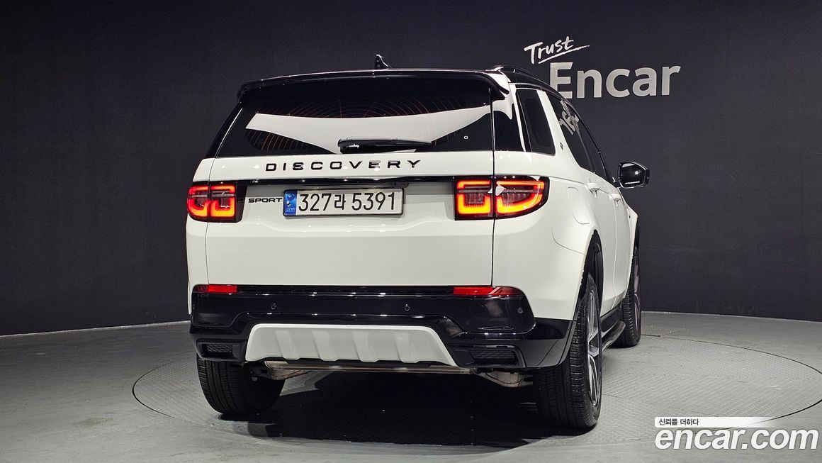 Land Rover Discovery Sport P250 Dynamic SE, 2024