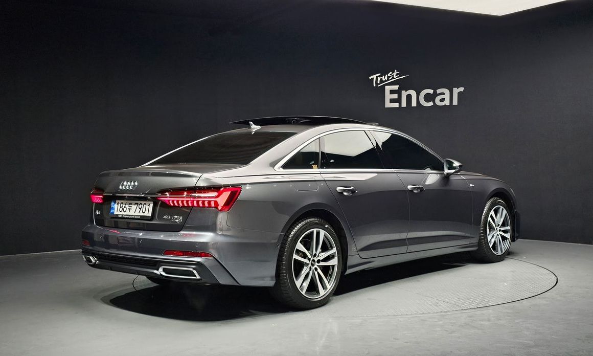 Audi A6 45 TFSI Quattro Premium, 2022