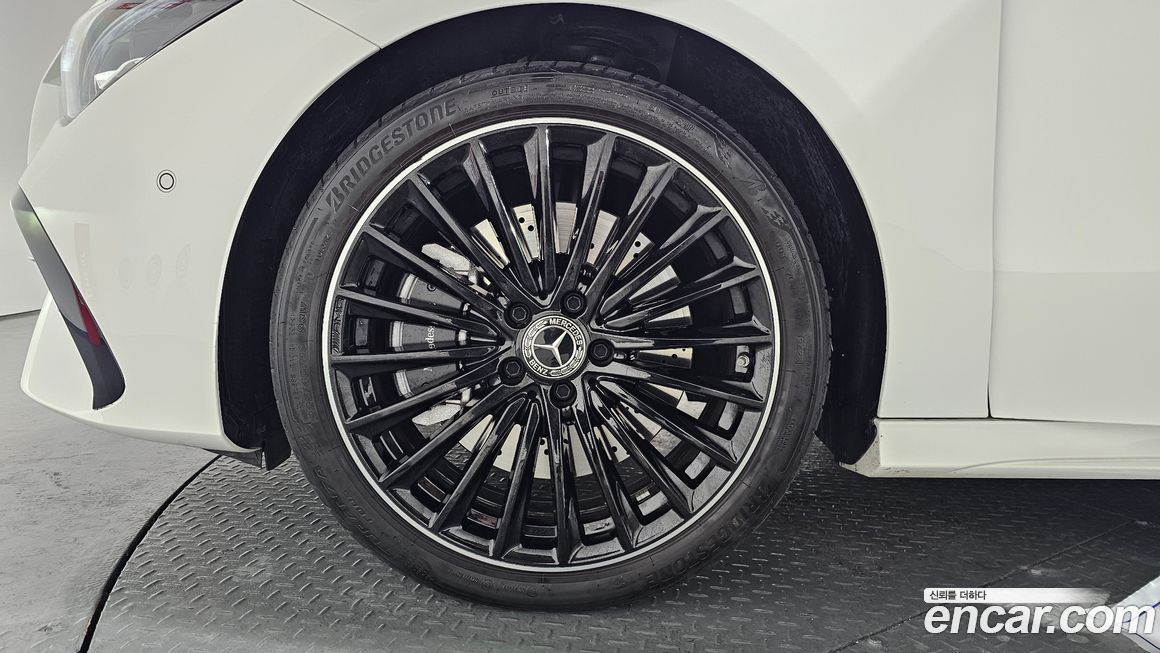 Mercedes-Benz CLA-Class CLA250 4MATIC, 2024