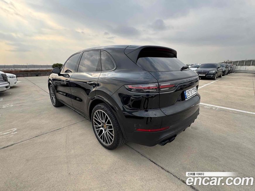 Porsche Cayenne 3.0 PLATINUM EDITION, 2023