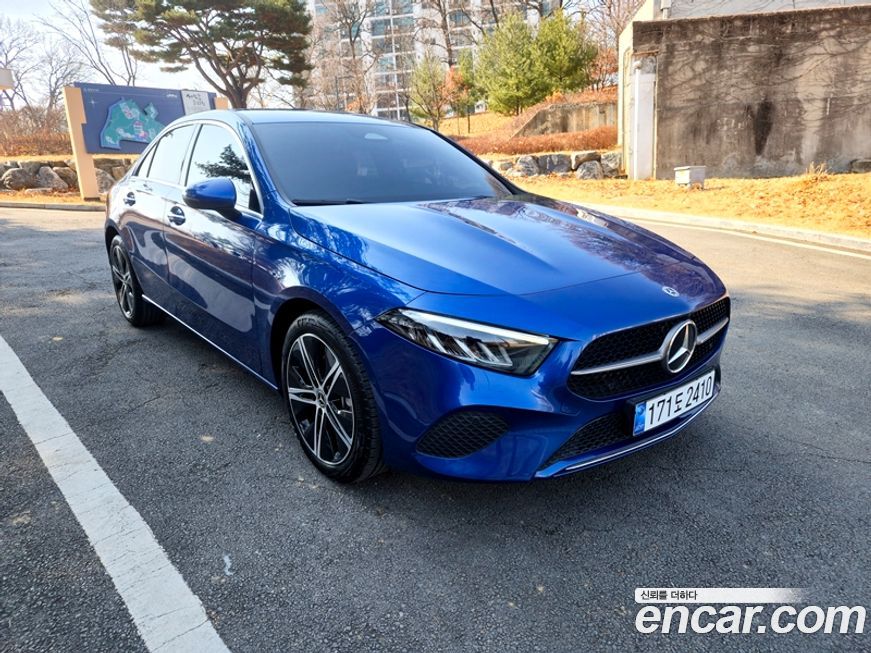Mercedes-Benz A-Class A220 Sedan, 2025