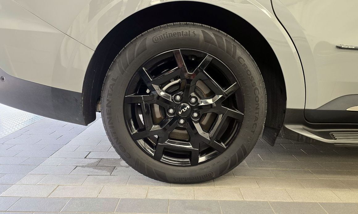 Kia Carnival 7-Seater Gravity, 2025