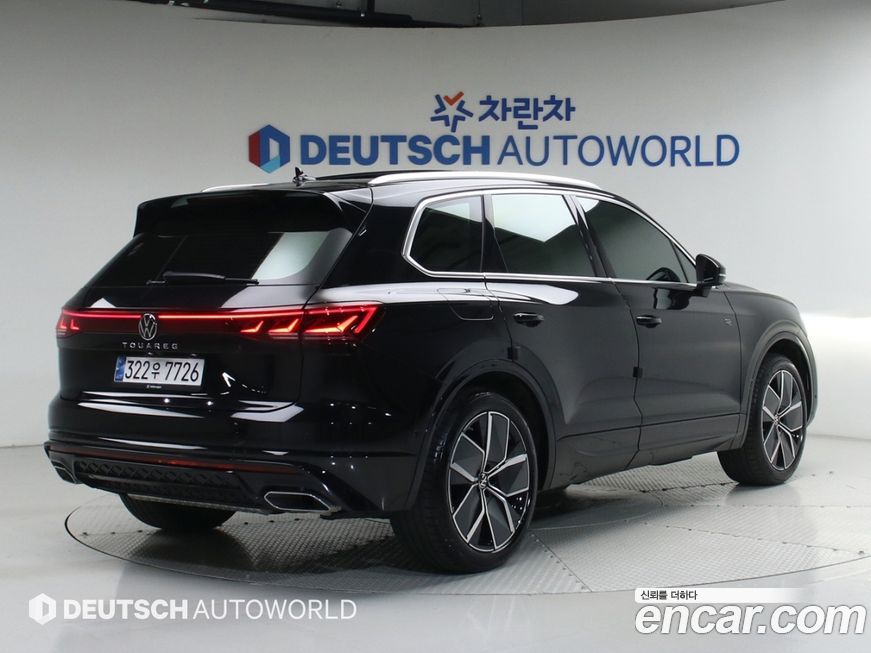 Volkswagen Touareg 3.0 TDI R-Line, 2024