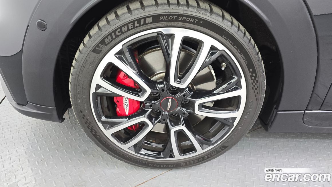 Mini Cooper JCW, 2023