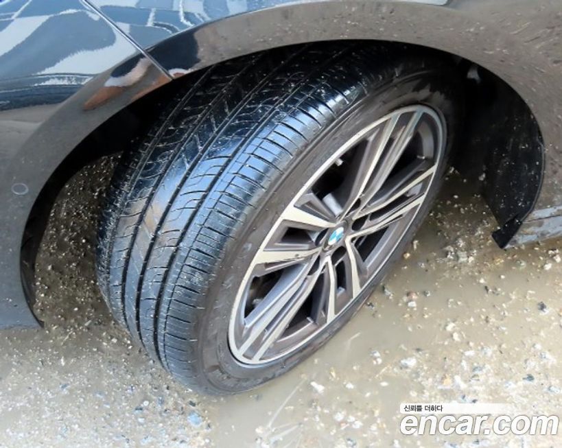 BMW 2-Series 220i Sport, 2024