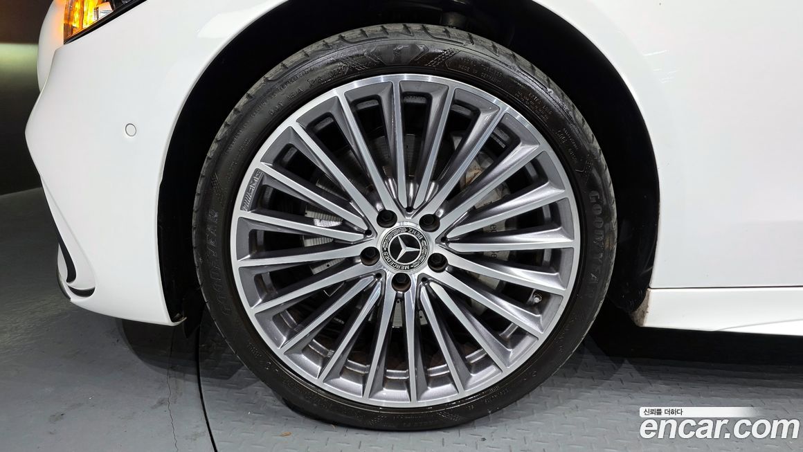 Mercedes-Benz C-Class C300 AMG Line, 2022
