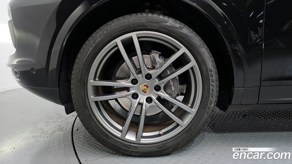 Porsche Cayenne 3.0 PLATINUM EDITION, 2023
